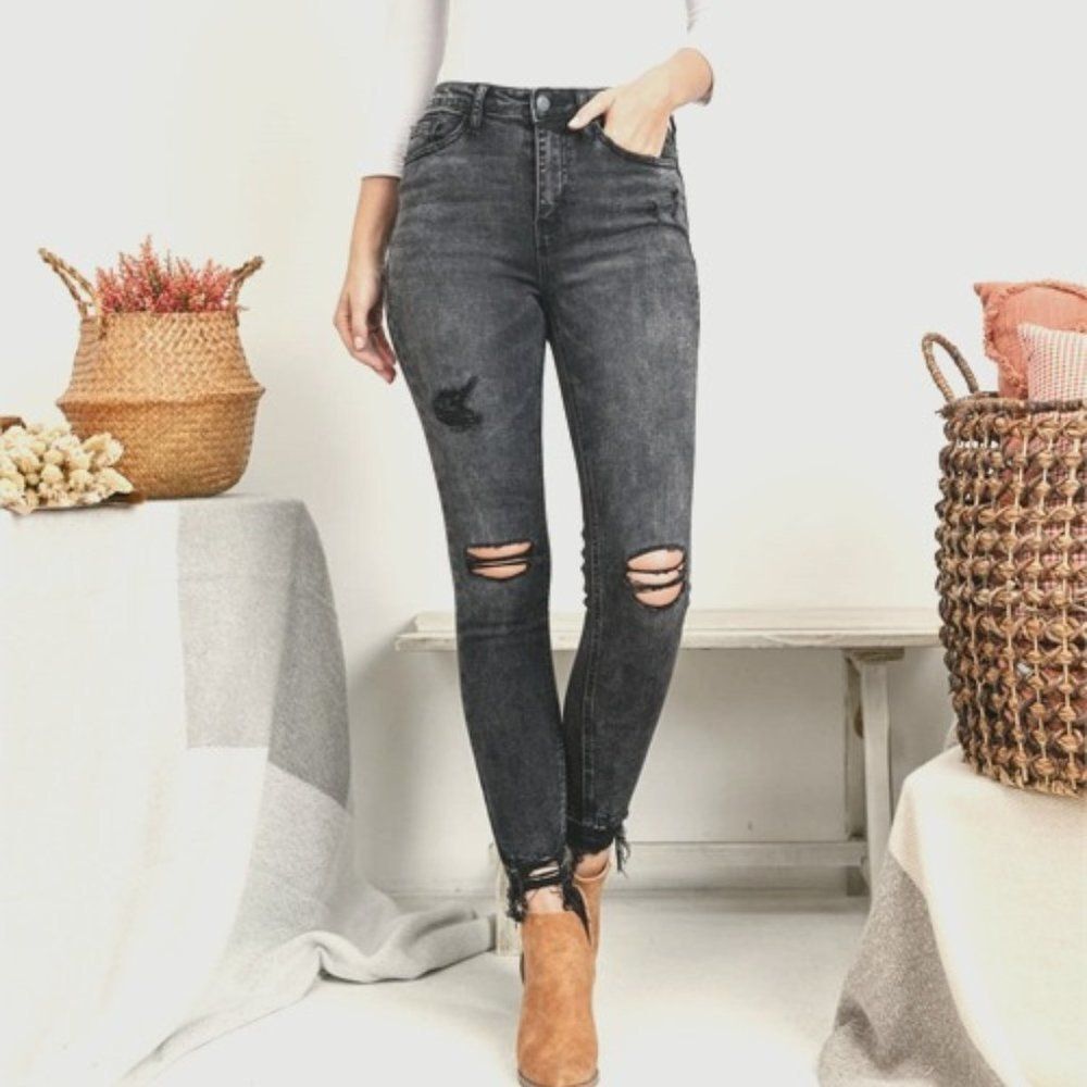 Clearance- Sizes 0-15 BLACK DISTRESSED JEANS - Picture 1 of 10